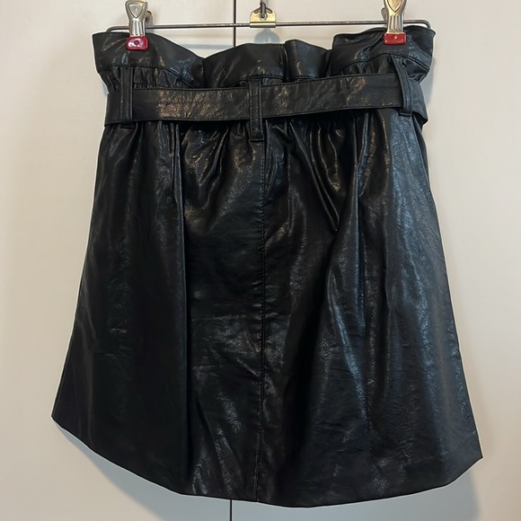 Leather skirt - Picture 2 of 2
